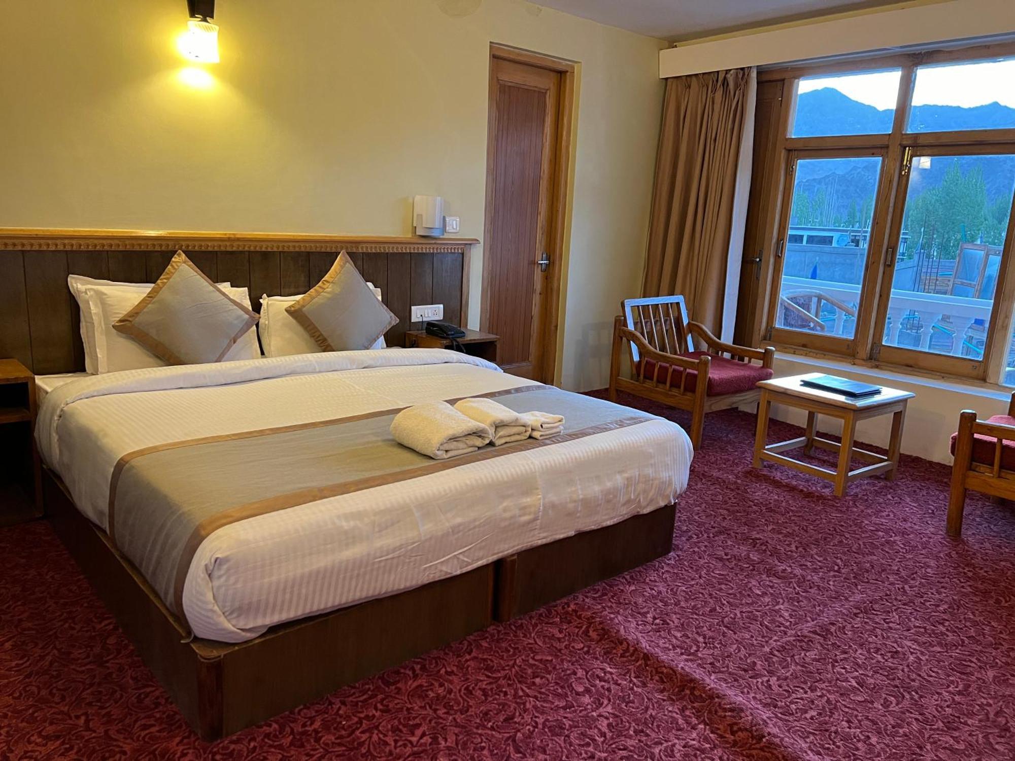 The Pangong Hotel เลห์ ภายนอก รูปภาพ